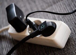 Jaki przedłużacz 50 m?