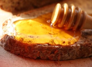 Dlaczego pęka wosk pszczeli? Dlaczego pęka wosk pszczeli?
