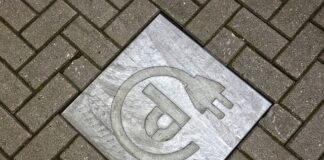 Ile gniazdek może być na jednym kablu?