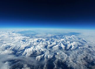 Na jaką wysokość lecą fajerwerki?